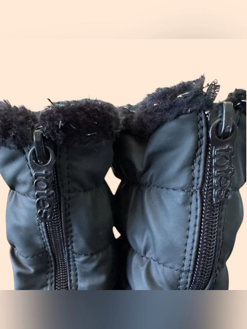totes black winter